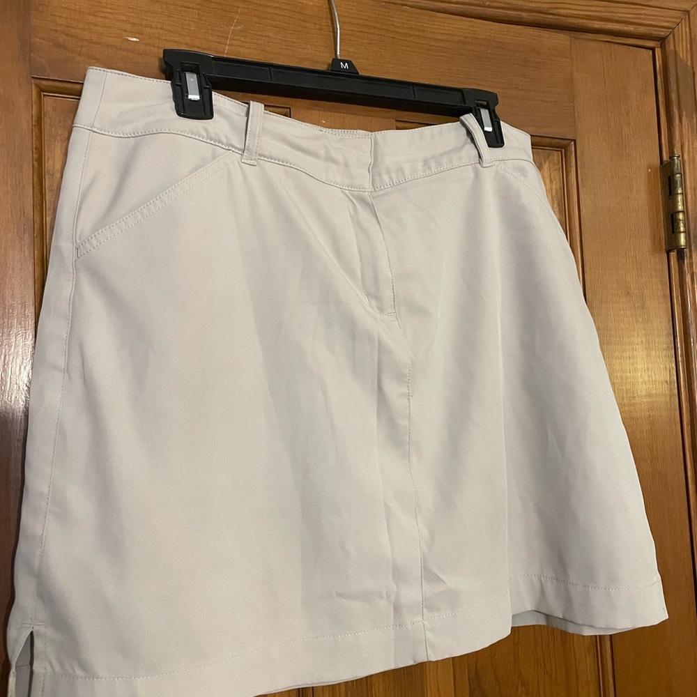 Callaway White Women's Golf Skirt with Belt Loops